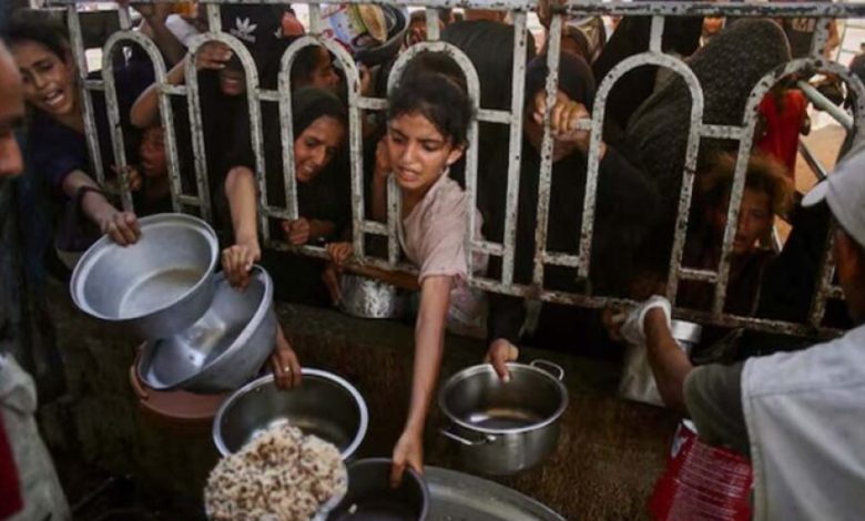 गाजा में भुखमरी के बीच इजरायल का फैसला, तीन क्षेत्रों में रोकेगा सैन्य कार्रवाई