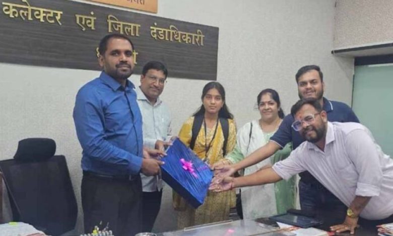 ऐश्वर्या की शिक्षा की राह अब होगी और आसान