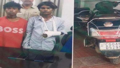 मोबाईल फोन स्नैचिंग की घटना को अंजाम देने वाले 02 आरोपी गिरफ्तार