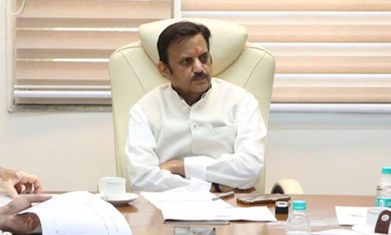रोग की पहचान, फॉलोअप और समय पर सही उपचार महत्वपूर्ण : उप मुख्यमंत्री शुक्ल रोग की पहचान, फॉलोअप और समय पर सही उपचार महत्वपूर्ण : उप मुख्यमंत्री शुक्ल