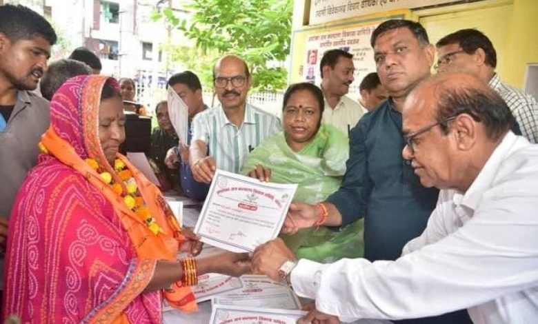 स्वच्छता के नायकों का सम्मान: विवेकानंद पार्क में ‘मन की बात’ संग सफाई योद्धाओं को सलामी स्वच्छता के नायकों का सम्मान: विवेकानंद पार्क में ‘मन की बात’ संग सफाई योद्धाओं को सलामी