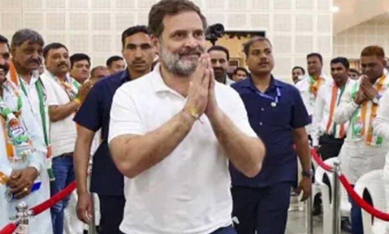 वडोदरा दौरे पर राहुल गांधी: आज सहकारी संगठनों से करेंगे अहम चर्चा वडोदरा दौरे पर राहुल गांधी: आज सहकारी संगठनों से करेंगे अहम चर्चा