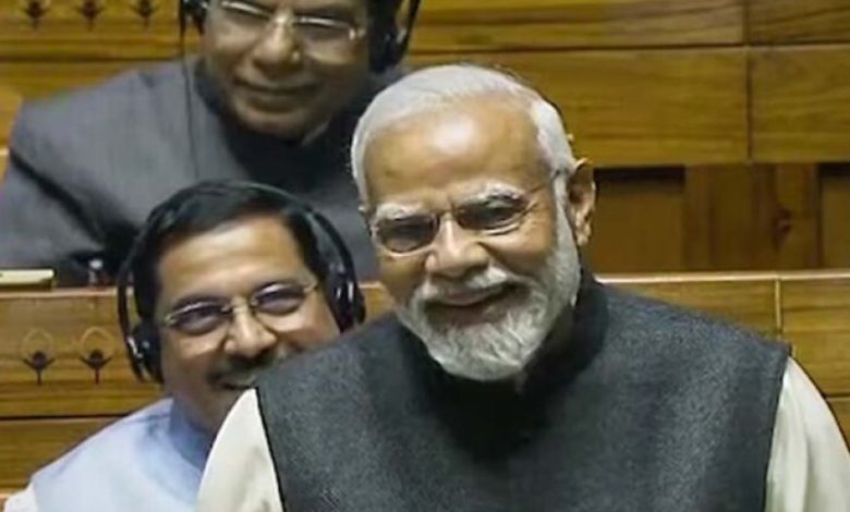 मोदी का नेहरू पर तीखा हमला: भारत बांधों की गाद भी नहीं हटा सकता था