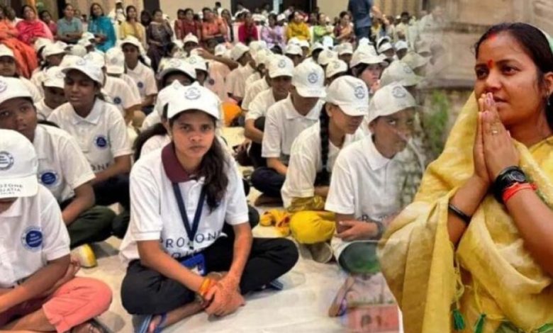 रायपुर : मंत्री श्रीमती लक्ष्मी राजवाड़े का मध्यप्रदेश दौरा: आस्था, संस्कृति और सेवा का संगम रायपुर : मंत्री श्रीमती लक्ष्मी राजवाड़े का मध्यप्रदेश दौरा: आस्था, संस्कृति और सेवा का संगम