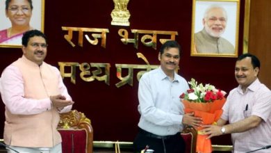 राज्यपाल के अपर मुख्य सचिव गुप्ता को विदाई, प्रमुख सचिव डॉ. कोठारी का हुआ स्वागत