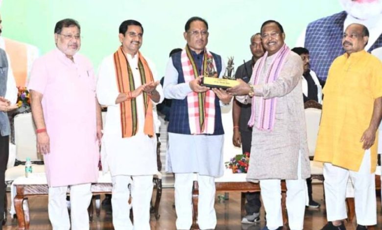 प्रधानमंत्री किसान सम्मान निधि की 20वीं किश्त जारी, समृद्ध और खुशहाल किसान – विकसित छत्तीसगढ़ का मजबूत आधार : मुख्यमंत्री साय प्रधानमंत्री किसान सम्मान निधि की 20वीं किश्त जारी, समृद्ध और खुशहाल किसान – विकसित छत्तीसगढ़ का मजबूत आधार : मुख्यमंत्री साय