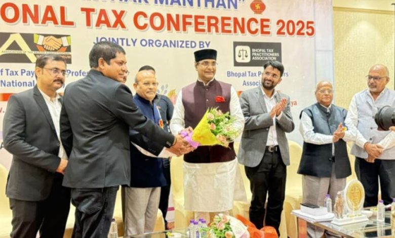 कर प्रणाली सुधार की दिशा में राष्ट्रीय मंथन : विशेषज्ञों ने फेसलेस टैक्स सिस्टम व जीएसटी नोटिसों पर उठाए अहम सवाल