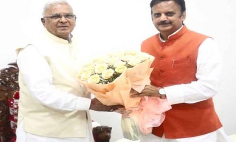राज्यपाल पटेल से उप-मुख्यमंत्री शुक्ल ने की सौजन्य भेंट