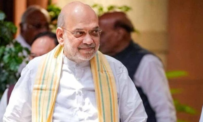 2258 दिनों में रचा इतिहास: अमित शाह बने भारत के सबसे लंबे समय तक गृह मंत्री 2258 दिनों में रचा इतिहास: अमित शाह बने भारत के सबसे लंबे समय तक गृह मंत्री