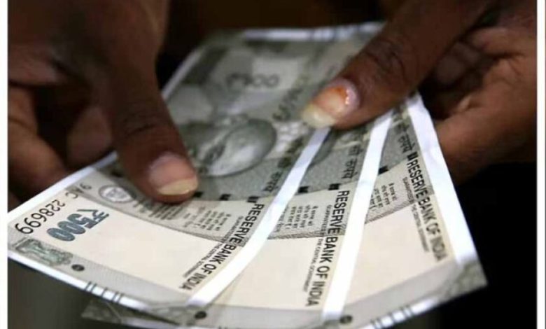 500 के नोटों की एटीएम से सप्लाई बंद नहीं होगी: केंद्र सरकार का स्पष्टीकरण 500 के नोटों की एटीएम से सप्लाई बंद नहीं होगी: केंद्र सरकार का स्पष्टीकरण