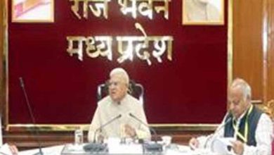 योजना के प्रभावी क्रियान्वयन के लिए अधिकारियों की जिम्मेदारी तय हो : राज्यपाल श्री पटेल