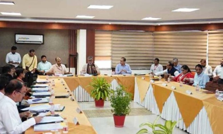 मंत्री श्री पटेल ने म.प्र. भवन एवं अन्य संनिर्माण कर्मकार मंडल की बैठक ली मंत्री श्री पटेल ने म.प्र. भवन एवं अन्य संनिर्माण कर्मकार मंडल की बैठक ली
