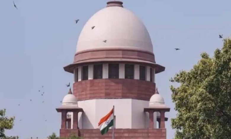 जम्मू-कश्मीर को फिर राज्य बनाए केंद्र सरकार? सुप्रीम कोर्ट में 8 अगस्त को अहम सुनवाई जम्मू-कश्मीर को फिर राज्य बनाए केंद्र सरकार? सुप्रीम कोर्ट में 8 अगस्त को अहम सुनवाई