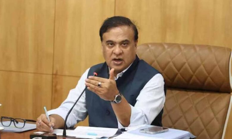 असमिया मूल के लोगों को मिलेंगे हथियार लाइसेंस, सुरक्षा के लिए अपनाए जाएंगे प्रैक्टिकल उपाय असमिया मूल के लोगों को मिलेंगे हथियार लाइसेंस, सुरक्षा के लिए अपनाए जाएंगे प्रैक्टिकल उपाय
