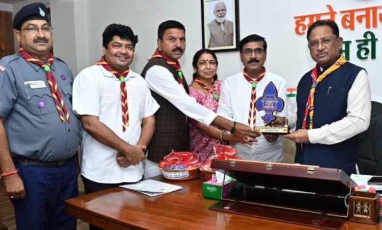 सीमा के वीरों को बच्चों की राखी : देशभक्ति से ओतप्रोत अनोखा अभियान सीमा के वीरों को बच्चों की राखी : देशभक्ति से ओतप्रोत अनोखा अभियान