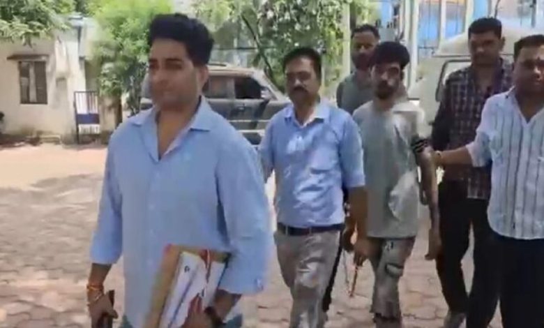 भोपाल में क्राइम ब्रांच की बड़ी कामयाबी, 1.75 लाख की स्मैक के साथ तस्कर गिरफ्तार भोपाल में क्राइम ब्रांच की बड़ी कामयाबी, 1.75 लाख की स्मैक के साथ तस्कर गिरफ्तार