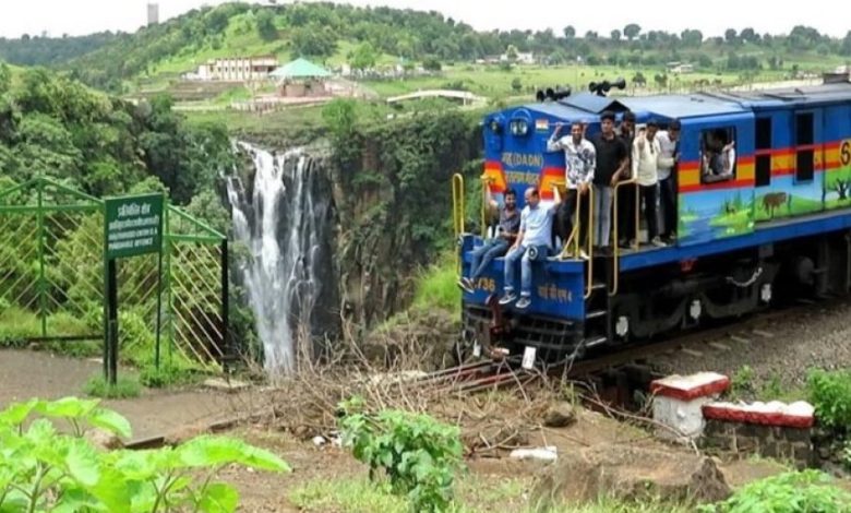 विश्व आदिवासी दिवस पर रेलवे का फैसला, 9 अगस्त की पातालपानी-कालाकुंड ट्रेन की सभी बुकिंग रद्द विश्व आदिवासी दिवस पर रेलवे का फैसला, 9 अगस्त की पातालपानी-कालाकुंड ट्रेन की सभी बुकिंग रद्द