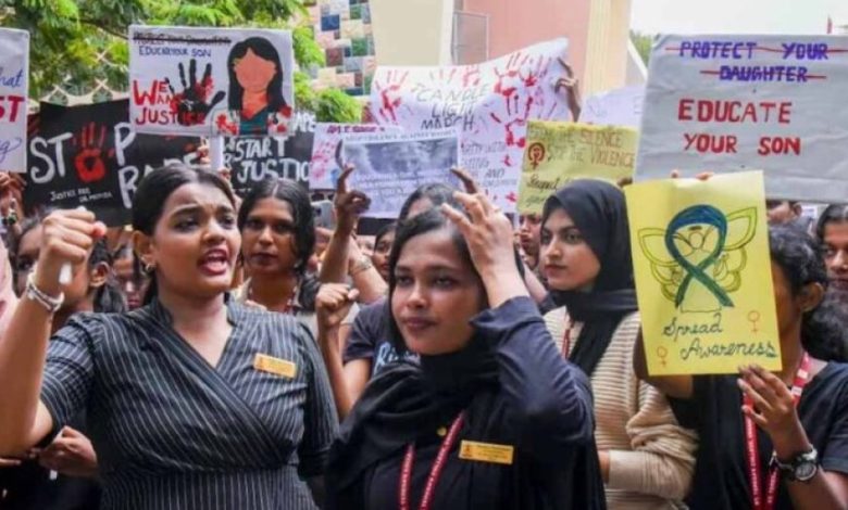 पश्चिम बंगाल: आरजी कर बलात्कार-हत्या की बरसी पर एक सप्ताह तक प्रदर्शन का एलान, आज से शुरू