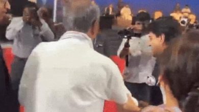 भोपाल में सिंधिया और दिग्विजय ने मिलाया हाथ, मंच पर दिखा सामंजस्य, सभागार में तालियां गूंज उठीं