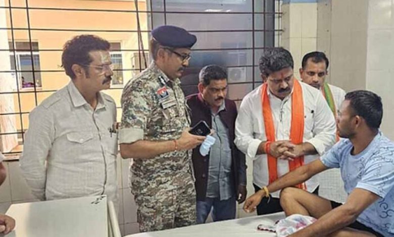 मेडिकल कॉलेज पहुंचे डिप्टी सीएम, घायलों का जाना हाल