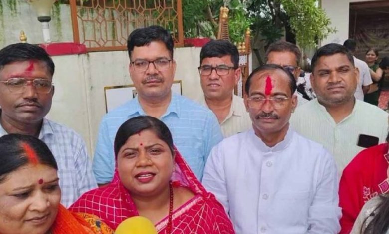 विधायक सिंगरौली रामनिवास शाह ने अपने कार्यालय में आयोजित किया रक्षाबंधन का पर्व ! विधायक सिंगरौली रामनिवास शाह ने अपने कार्यालय में आयोजित किया रक्षाबंधन का पर्व !