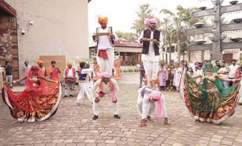 जनजातीय संग्रहालय में संभावना में नृत्य गायन एवं वादन प्रस्तुति हुई जनजातीय संग्रहालय में संभावना में नृत्य गायन एवं वादन प्रस्तुति हुई