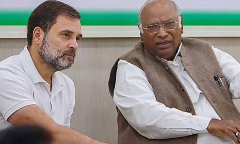 उपराष्ट्रपति चुनाव: उम्मीदवार पर सहमति के लिए विपक्ष से बातचीत में जुटे खरगे उपराष्ट्रपति चुनाव: उम्मीदवार पर सहमति के लिए विपक्ष से बातचीत में जुटे खरगे