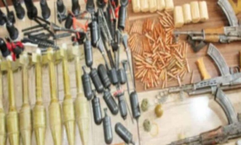 अफगानिस्तान: पकतिया प्रांत में सुरक्षा बलों ने जब्त किए हथियार और गोला-बारूद अफगानिस्तान: पकतिया प्रांत में सुरक्षा बलों ने जब्त किए हथियार और गोला-बारूद