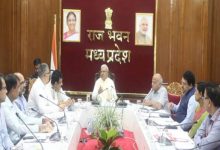 पीएम जनमन योजना के कार्यों की गुणवत्ता पर विशेष ध्यान दें : राज्यपाल पटेल