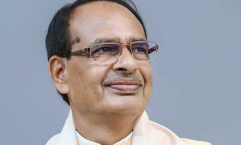 किसानों को बड़ी सौगात: पीएम फसल बीमा योजना की पहली किस्त में 3200 करोड़ रुपये जारी