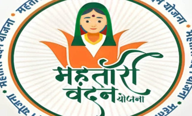 रायपुर : महतारी वंदन योजना से बदल रही हैं छत्तीसगढ़ की महिलाओं की जिंदगी रायपुर : महतारी वंदन योजना से बदल रही हैं छत्तीसगढ़ की महिलाओं की जिंदगी
