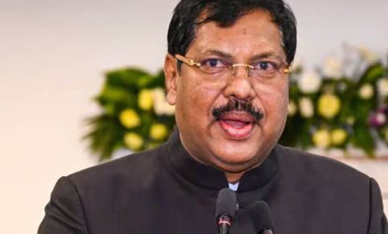 जजों को टारगेट करना बना ट्रेंड, CJI गवई ने न माफी न याचिका वापसी की दी इजाजत जजों को टारगेट करना बना ट्रेंड, CJI गवई ने न माफी न याचिका वापसी की दी इजाजत