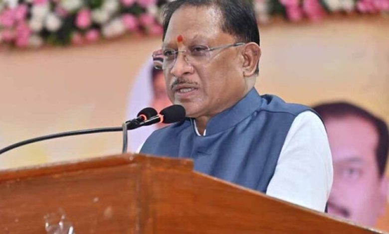 मुख्यमंत्री विष्णुदेव साय शहीद विनोद सिंह कौशिक मेधावी छात्र अभिनंदन समारोह में शामिल