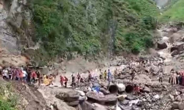 किश्तवाड़ आपदा: 32 की मौत, 100 लोगों को बचाया, 50 अभी भी लापता
