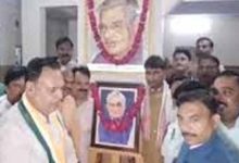 अटल बिहारी वाजपेयी की पुण्यतिथि: ग्वालियर में पैतृक निवास पर कार्यकर्ताओं ने दी श्रद्धांजलि