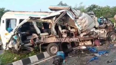 काशी दर्शन कर लौट रहे श्रद्धालुओं की बस हादसे का शिकार, 4 की मौत