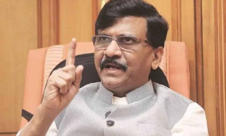 संजय राउत का सुझाव: पीएम मोदी को कहना चाहिए ‘खून और क्रिकेट साथ नहीं चल सकते’