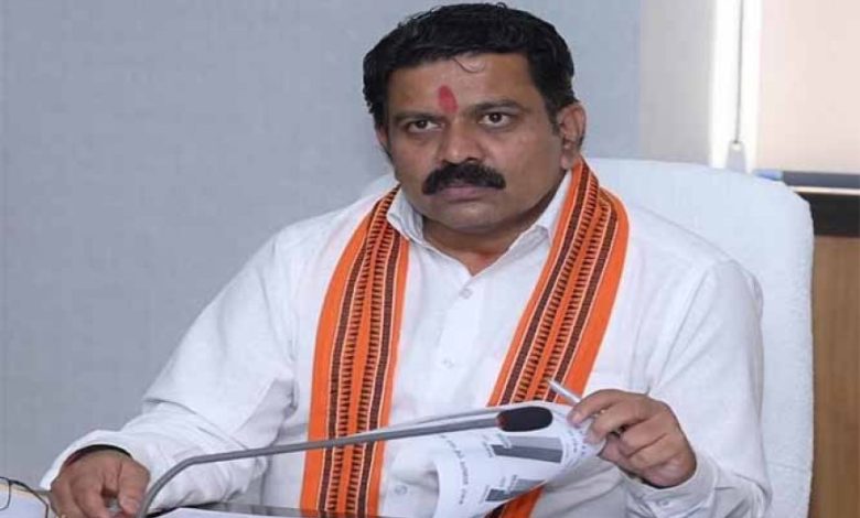 डिप्टी सीएम विजय शर्मा का बयान: बस्तर नक्सलवाद से विकास की राह पर
