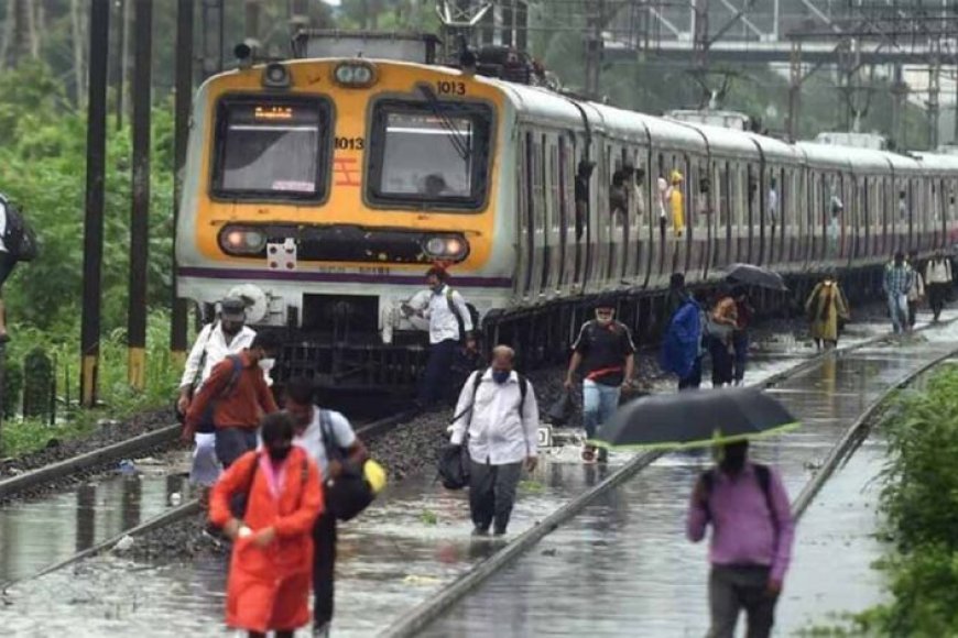 महाराष्ट्र में भारी बारिश का कहर: 12 मौतें, 16 लंबी दूरी की ट्रेनें रद्द