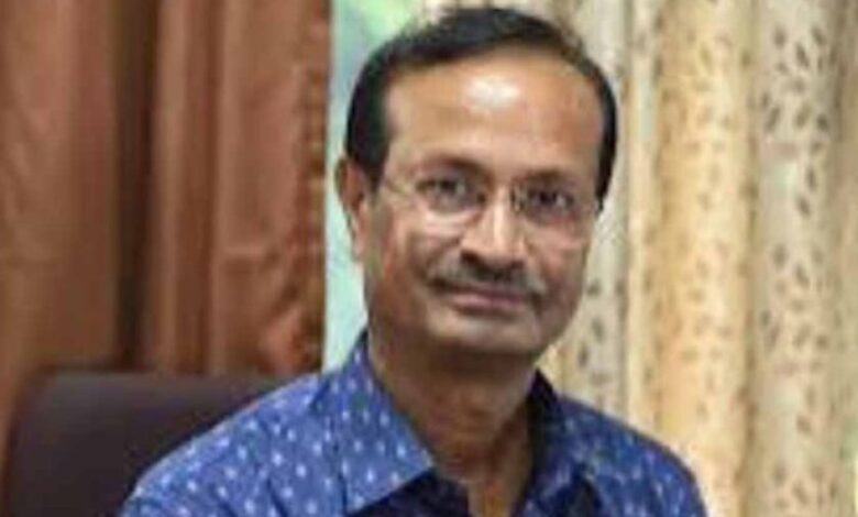 संजय कुमार ने खुद मांगी माफी, कांग्रेस के ट्वीट विवाद पर चुनाव आयोग को घेरा गया संजय कुमार ने खुद मांगी माफी, कांग्रेस के ट्वीट विवाद पर चुनाव आयोग को घेरा गया
