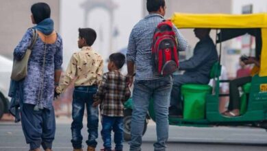 इकोनॉमी पर संकट के बादल: मिडिल क्लास की जेब खाली होने की चेतावनी