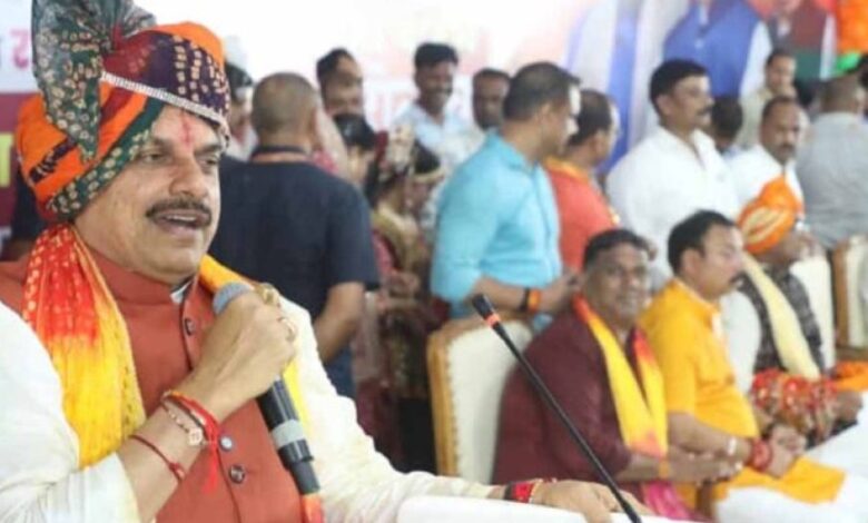 घर में बहन-बेटियों के साथ आती है हर सिद्धि, बहनों के कल्याण के लिए प्रतिबद्ध है राज्य सरकार : मुख्यमंत्री डॉ. यादव घर में बहन-बेटियों के साथ आती है हर सिद्धि, बहनों के कल्याण के लिए प्रतिबद्ध है राज्य सरकार : मुख्यमंत्री डॉ. यादव