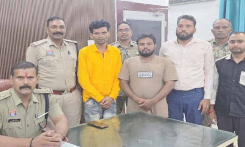 121 क्विंटल धान ट्रक समेत चोरी, पुलिस ने 4 आरोपियों को दबोचा 121 क्विंटल धान ट्रक समेत चोरी, पुलिस ने 4 आरोपियों को दबोचा