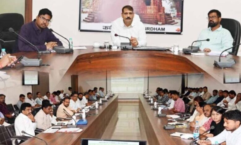 रायपुर : बैगा बाहुल्य ग्रामों के पेयजल संकट को दूर करेगी छीरपानी जलाशय आधारित योजना रायपुर : बैगा बाहुल्य ग्रामों के पेयजल संकट को दूर करेगी छीरपानी जलाशय आधारित योजना