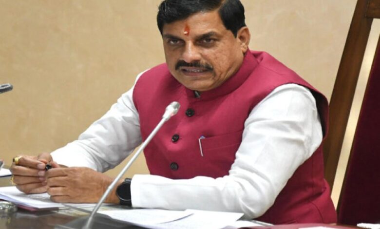 आगामी डेढ़ माह में 5.60 लाख मेट्रिक टन यूरिया प्राप्त होने की संभावना : मुख्यमंत्री डॉ. यादव आगामी डेढ़ माह में 5.60 लाख मेट्रिक टन यूरिया प्राप्त होने की संभावना : मुख्यमंत्री डॉ. यादव