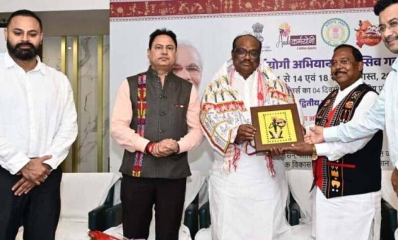 रायपुर : जिनका व्यक्तित्व और कर्तृत्व उत्कृष्ट है, उन्हें आने वाली पीढ़ी भी याद रखती हैं: केन्द्रीय जनजातीय मंत्री उइके रायपुर : जिनका व्यक्तित्व और कर्तृत्व उत्कृष्ट है, उन्हें आने वाली पीढ़ी भी याद रखती हैं: केन्द्रीय जनजातीय मंत्री उइके