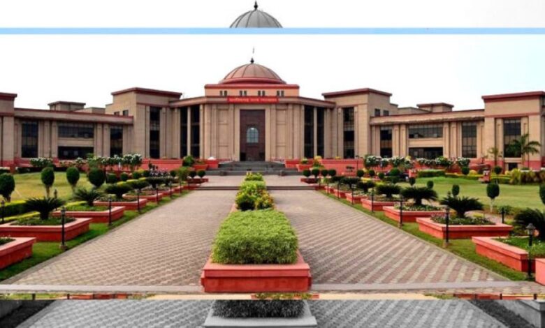 फैमिली कोर्ट का फैसला पलटा, हाईकोर्ट ने कहा- बेरोजगारी पर ताने मारना है मानसिक प्रताड़ना फैमिली कोर्ट का फैसला पलटा, हाईकोर्ट ने कहा- बेरोजगारी पर ताने मारना है मानसिक प्रताड़ना