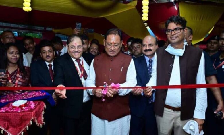 मुख्यमंत्री साय ने इंद्रावती भवन नया रायपुर में पंजाब नेशनल बैंक की नई शाखा का किया शुभारंभ मुख्यमंत्री साय ने इंद्रावती भवन नया रायपुर में पंजाब नेशनल बैंक की नई शाखा का किया शुभारंभ