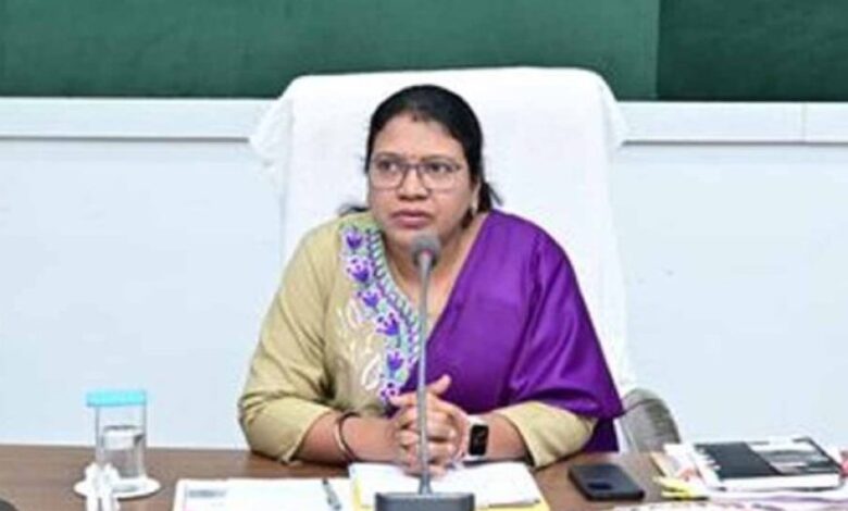 गौरेला पेंड्रा मरवाही : डिजिटल क्रॉप सर्वे का कलेक्टर ने किया आकस्मिक निरीक्षण गौरेला पेंड्रा मरवाही : डिजिटल क्रॉप सर्वे का कलेक्टर ने किया आकस्मिक निरीक्षण