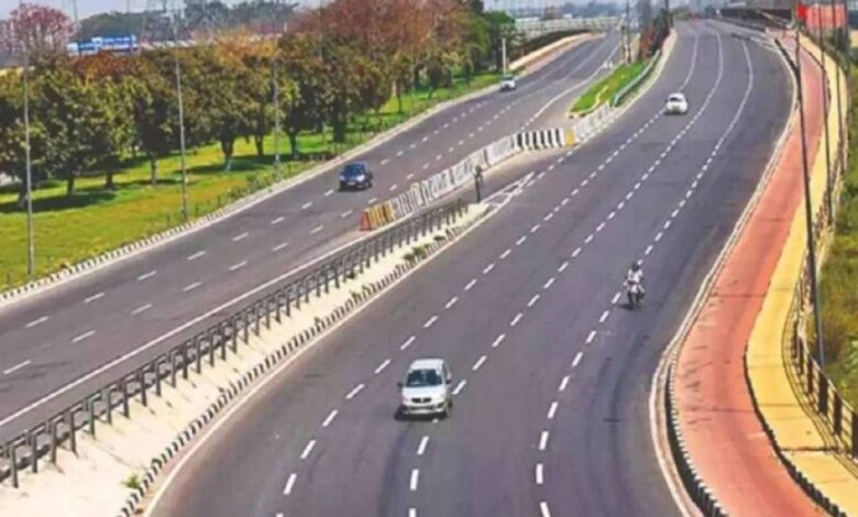 ग्वालियर-झांसी हाईवे की मरम्मत के लिए 1.72 करोड़ का बजट, 82.5 किमी की लंबाई शामिल ग्वालियर-झांसी हाईवे की मरम्मत के लिए 1.72 करोड़ का बजट, 82.5 किमी की लंबाई शामिल
